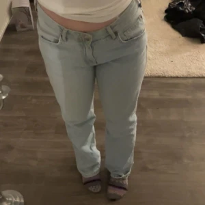 90s jeans - Knappt använda