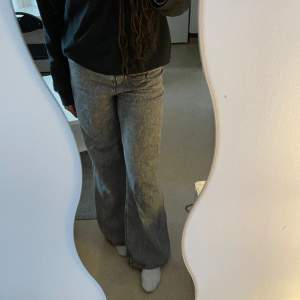 Vida jeans  Midjemått: 38 Längd: 112