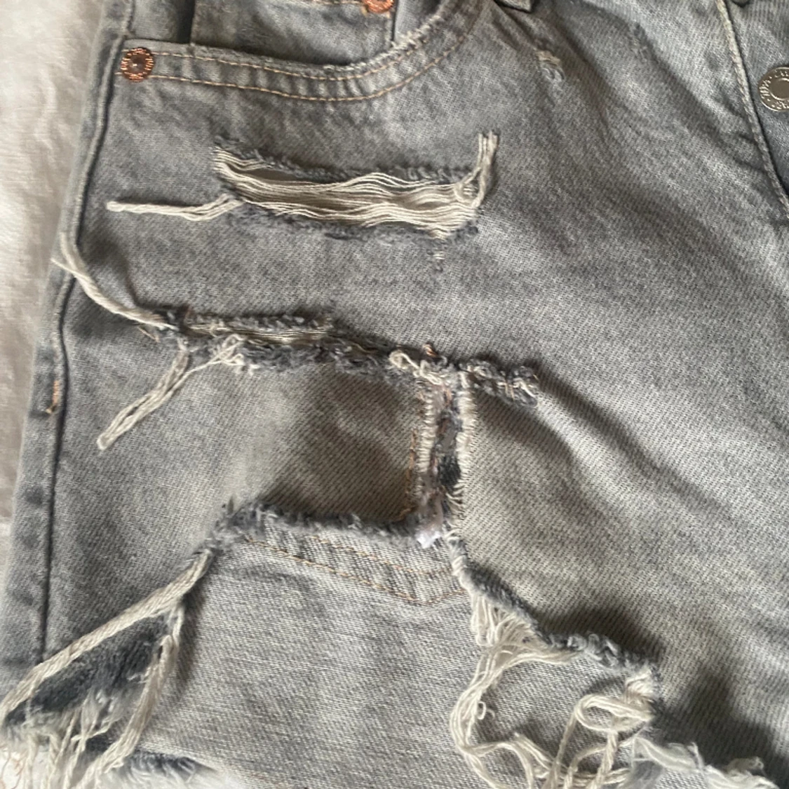 Grå shorts från ZARA ⭐️ - 90