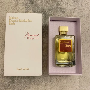 Baccarat rouge 200ml - Oanvända✨ Kvitto medföljer 🧾