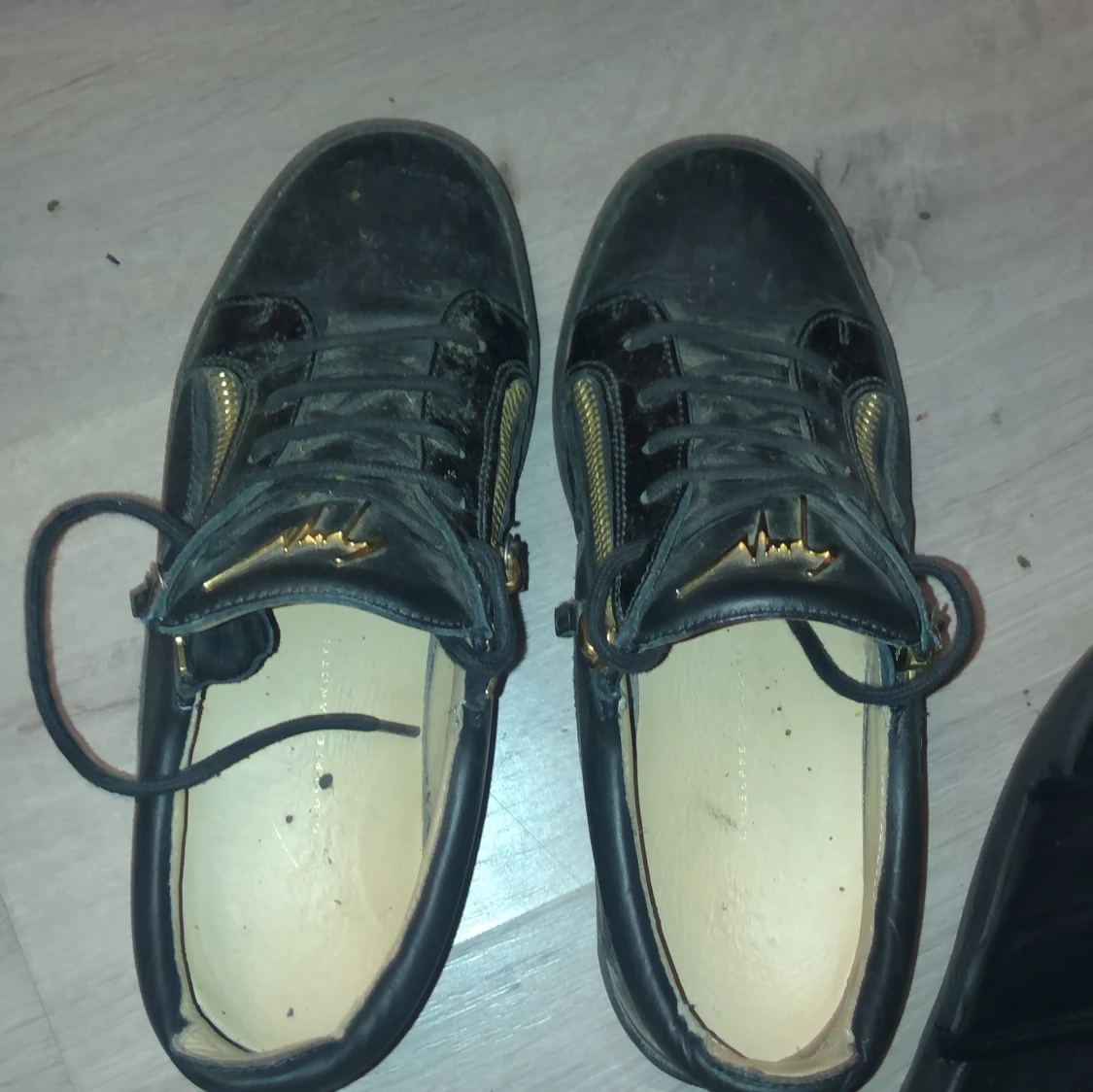 100% äkta säljs för 3800kr köpte för 5000kr