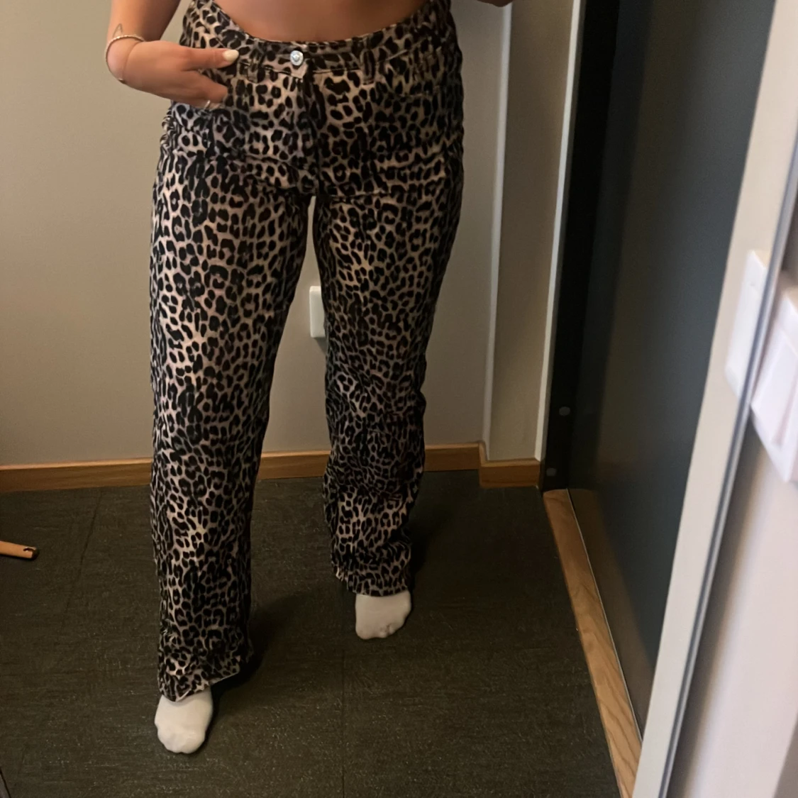 Helt nya leopard jeans 