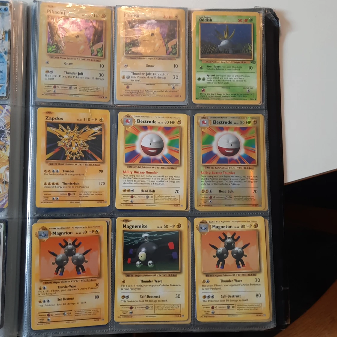 Både gamla och nya pokémonkort  - 90