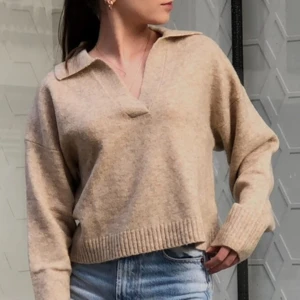 Monki stickad tröja  - Ny skick