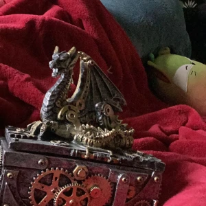 Steampunk skrin -  Cool steampunk ask/smyckeskrin/låda