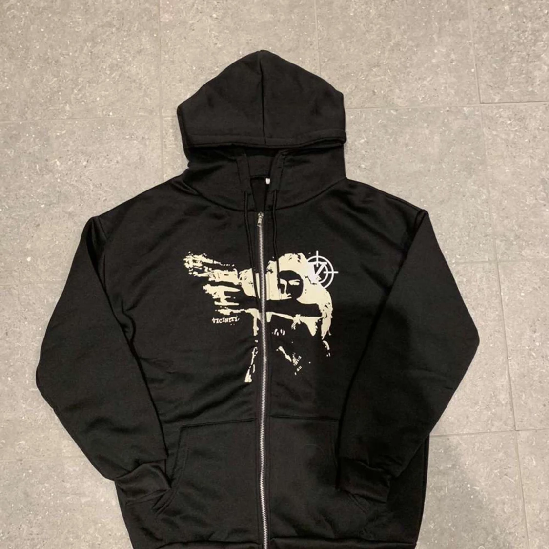 Vincinity zip up