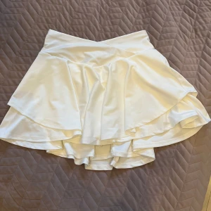 träningskjol  - jätteskön träningskjol från shein. aldrig använd