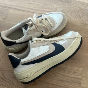 Nike airforce 1 - Knappt använda 🩷