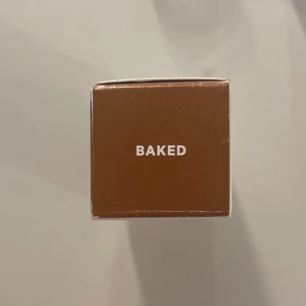 Säljer min helt nya och oanvända milkbronzer i färgen baked, fick två när jag fyllde år ❤️ nypris: 279kr mitt pris: 189kr ❤️ skriv om ni är intresserade ❤️❤️. Skönhet.