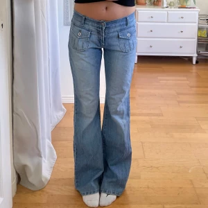 lågmidjade jeans - använd köp nu! midja:80 innerben:84