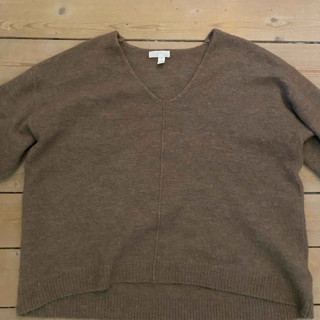 Beige stickad tröja