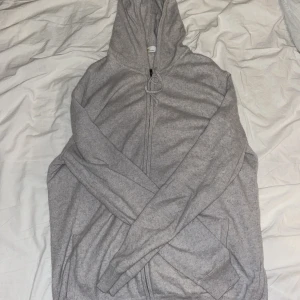 Kashmir tröja  - Säljer min gråa Kashmir tröja