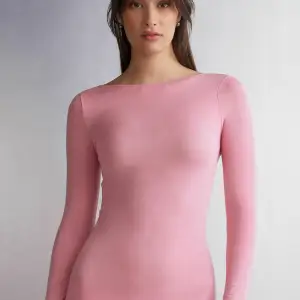 En jättte fin rosa Intimissimi tröja, aldrig använd endast testad! 🩷