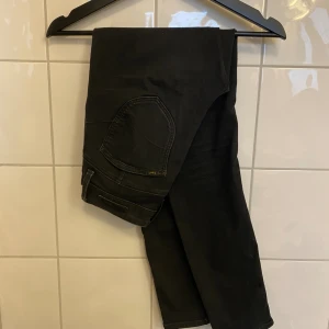 Lee Scarlett Curved - Sparsamt använda, fint skick! 