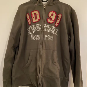Hoodie - Mycket bra skick