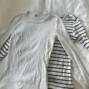 Säljer dessa jättefina långärmade tröjor 💘 man kan köpa båda eller var för sig 🥰 skriv privat vid intresse ❤️