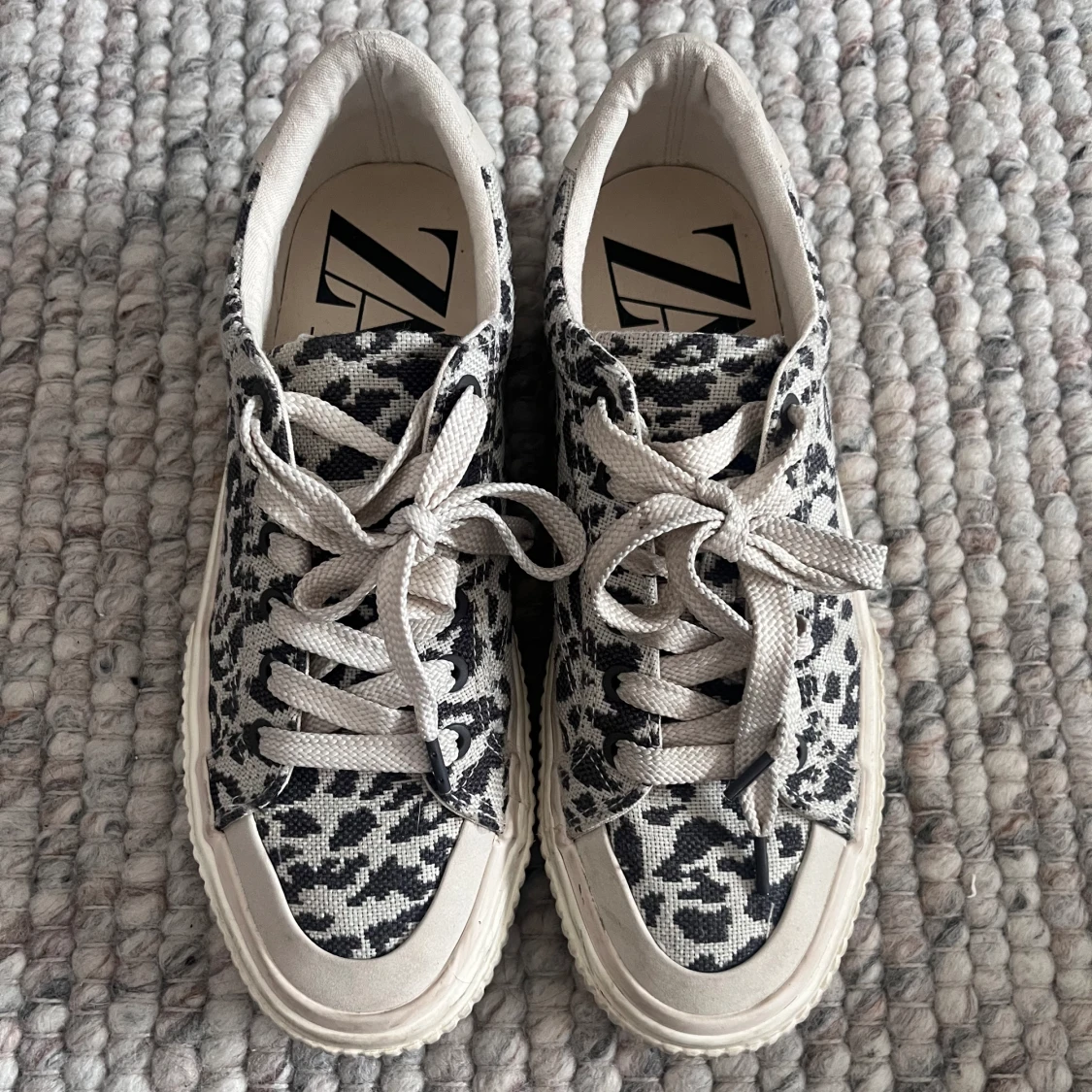 Zara leopard skor