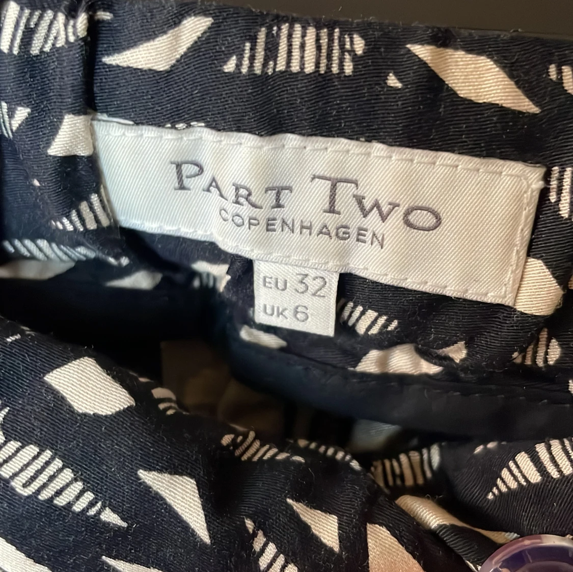 Coola byxor från Part Two i stl 32 - 92