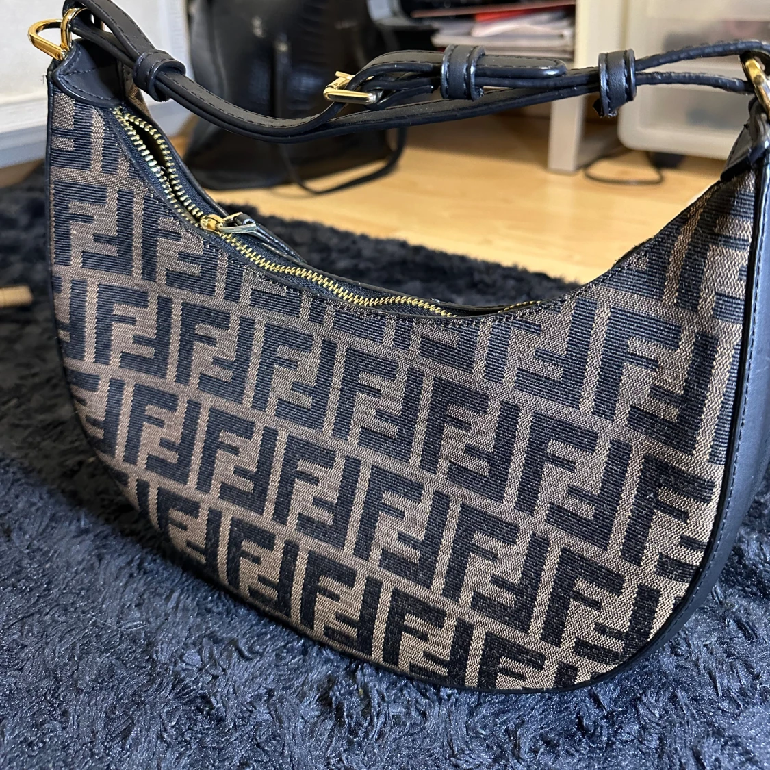 Fendi väska - 91