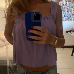 Sommartopp - Älskar den här toppen från Mango! Endast använd ett fåtal gånger💕💕