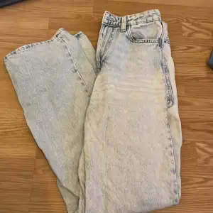 Säljer dessa jeans då jag växt ur dom säljer för 50kr + frakt 