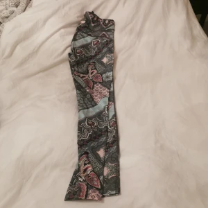 Tränings tights  - Tränings tights i märket odd molly Storl 0 Katt finns i hemmet 