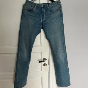 Levi’s 501 Jeans - Säljer dessa Levis jeans i modell 501, okej skick!  W32/L34