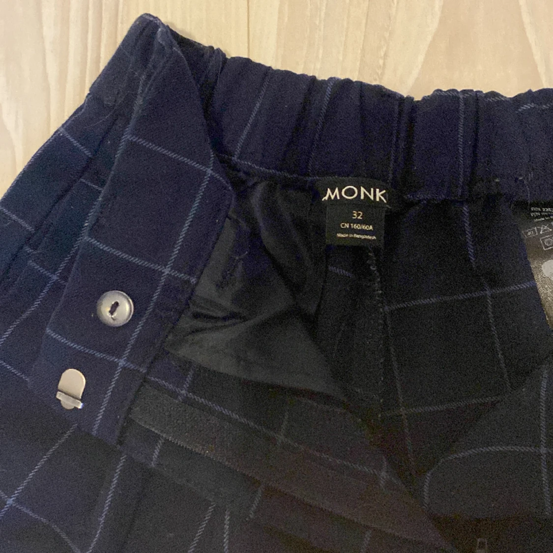 Rutiga kostymbyxor - 91