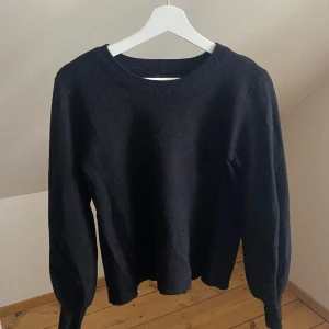 Finstickad tröja - Finstickad tröja som passar till allt🥰
