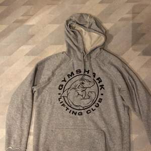 Fet gymshark hoodie som är i jättebra skick 