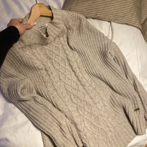 Stickad oversize tröja - Grå stickad oversized tröja 😍