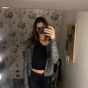 Kofta  - Super söt Kofta med glitter detalj, aldrig använd, köptes för 400kr💕