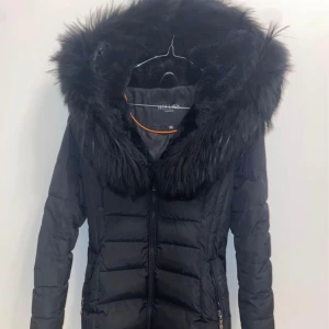 Hollies jacka  - Väldigt bra skick!