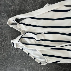Jumpsuit/ heldräck - snygga  jumpsuit  storlek S eller M  Kostar 200kr