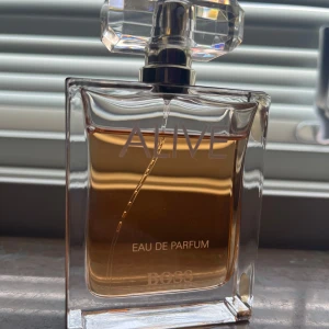 Parfym - Hugo boss Alive 80ml Ord pris: 1850kr Frakt: 69kr spårbart