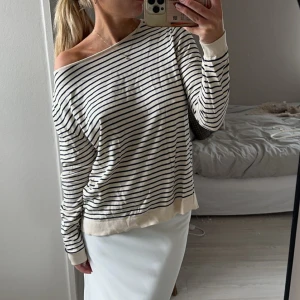 Tunn långärmad tröja  - Fin tyngre långärmad tröja 