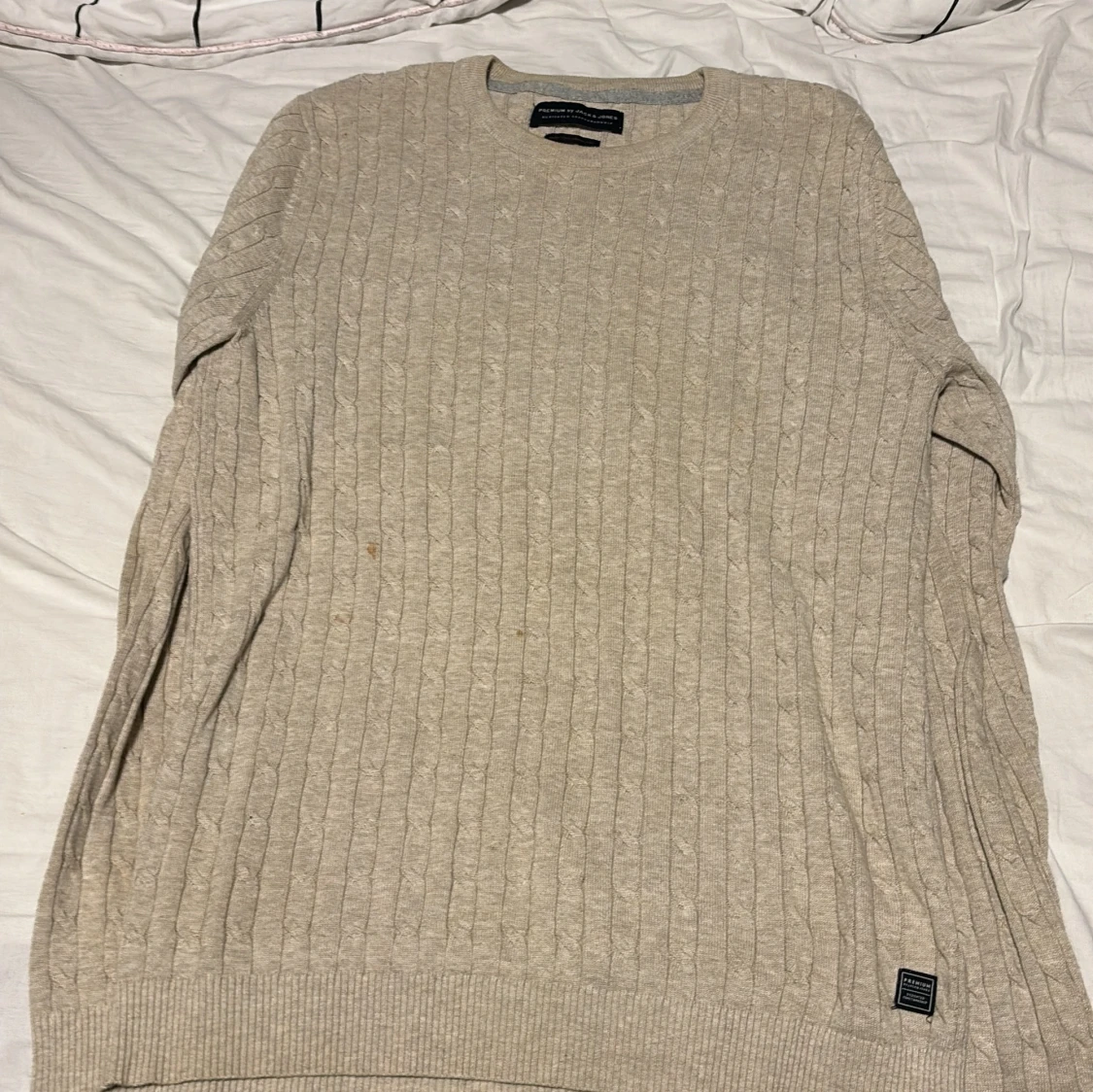 Beige stickad tröja från Jack & Jones - 90