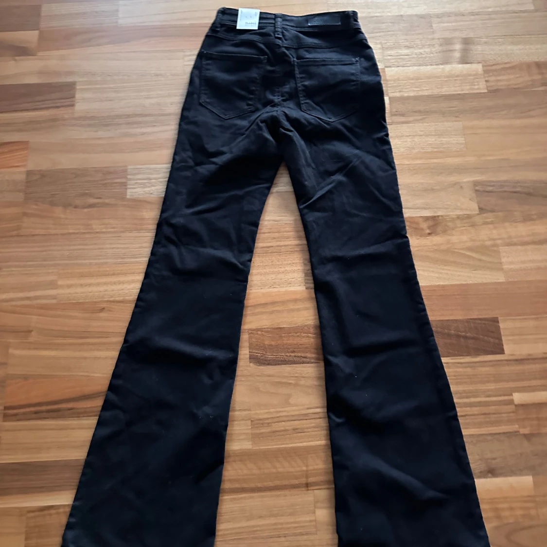 Bootcut svarta jeans - 91