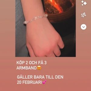 Armband  - Handgjorda armband💕  Köp två och få 3😍  Gäller bara till den 20 Februari så passa på!! 💕