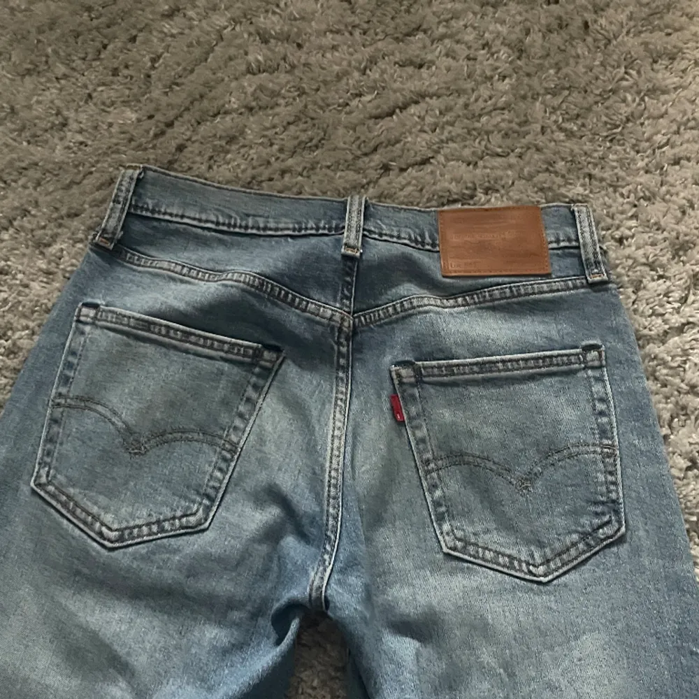Levis jeans 512 Storlek 29 32  Skriv för fler bilder mm. Jeans & Byxor.