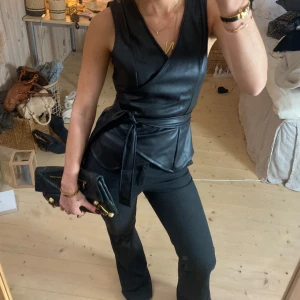 Topp - JÄTTE snygg topp, säljer bara för att jag har två st❣️❣️❤️