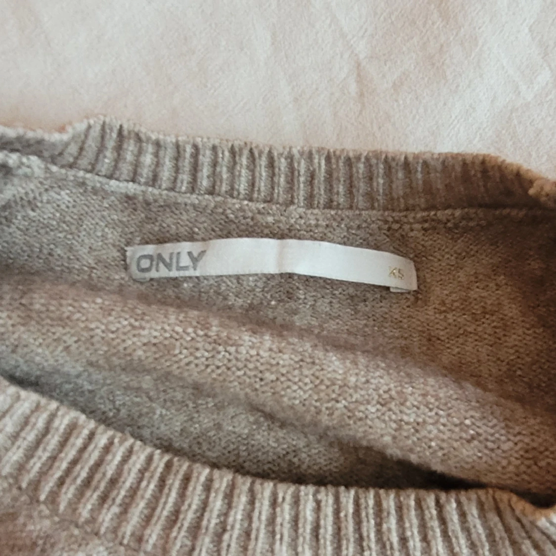 Stickad tröja  - 90