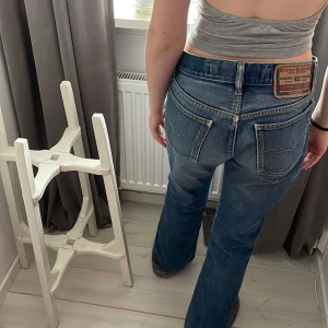 Diesel jeans - Lågmidjade diesel jeans,storlek 28,jättefint skick,skriv för mer bilder/info🩵