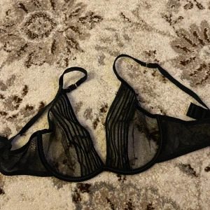 Snygg bh  - Helt oandvänd tycker den är skit snygg 