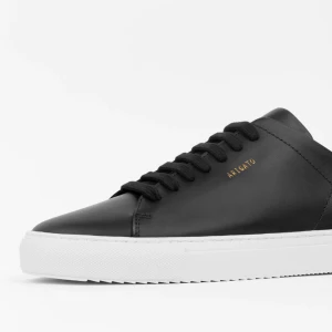 Arigato skor - Supersnygga arigato 90’s black som köptes för några månader sedan. Obs, inte mina bilder men de är i väldigt bra skick 