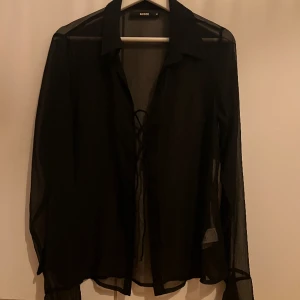 Svart Meshtopp - Aldrig använd, genomskinlig fest topp.