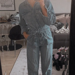 Jeans dress - Super snygg jeans dress, i lite tunnare jeans tyg🌸