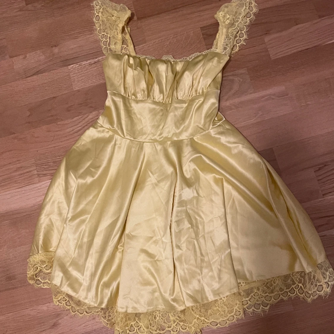 Urgullig klänning - 91