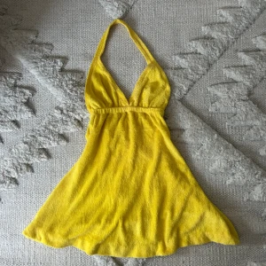 Klänning - Superfin strandklänning i froté💛