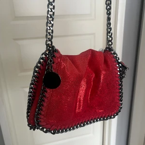 Stella McCartney - Jättefin Stella McCartney liknande väska! Använd gärna köp nu